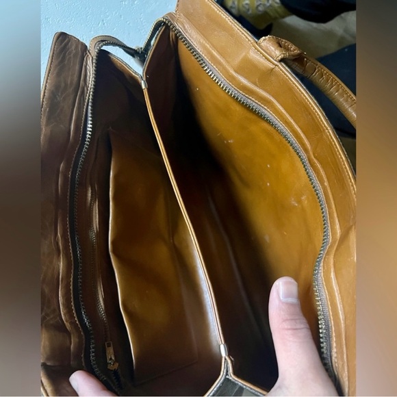 🔥🔥 Authentic Vintage Louis Vuitton by The French Company Monogram Handbag🔥🔥 - Picture 3 of 9